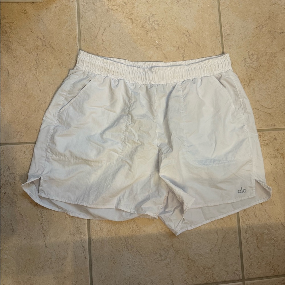 ALO Yoga Women’s (unisex) White Athletic Shorts